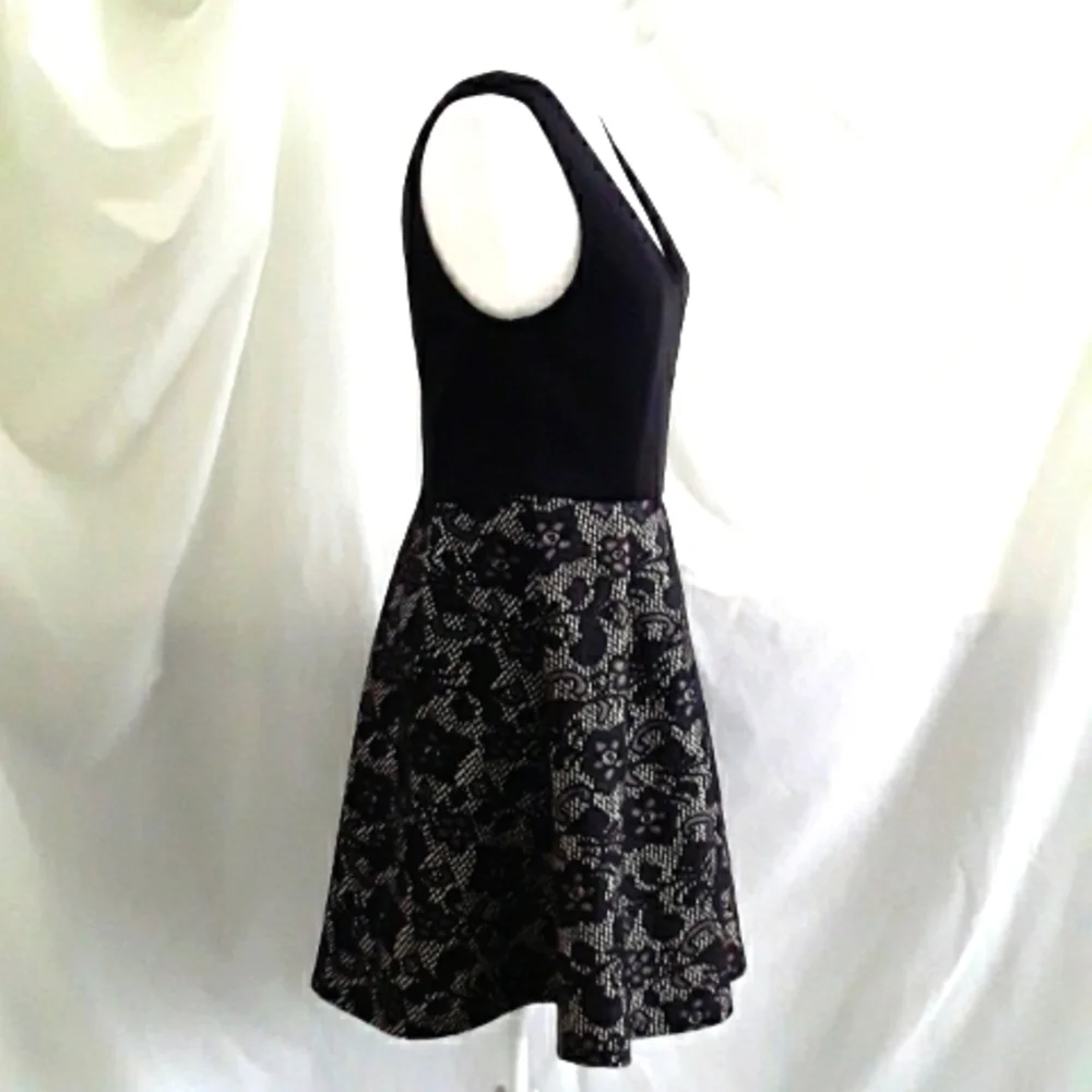 Blue Rain Dress - Picture 4 of 10